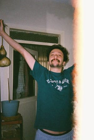 Muzaffer adam